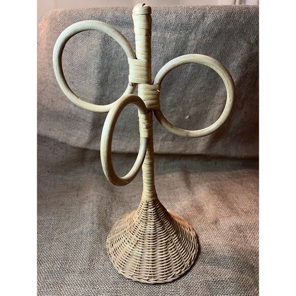 Vintage wicker hand towel rack with 3 rings - Picture 1 of 4
